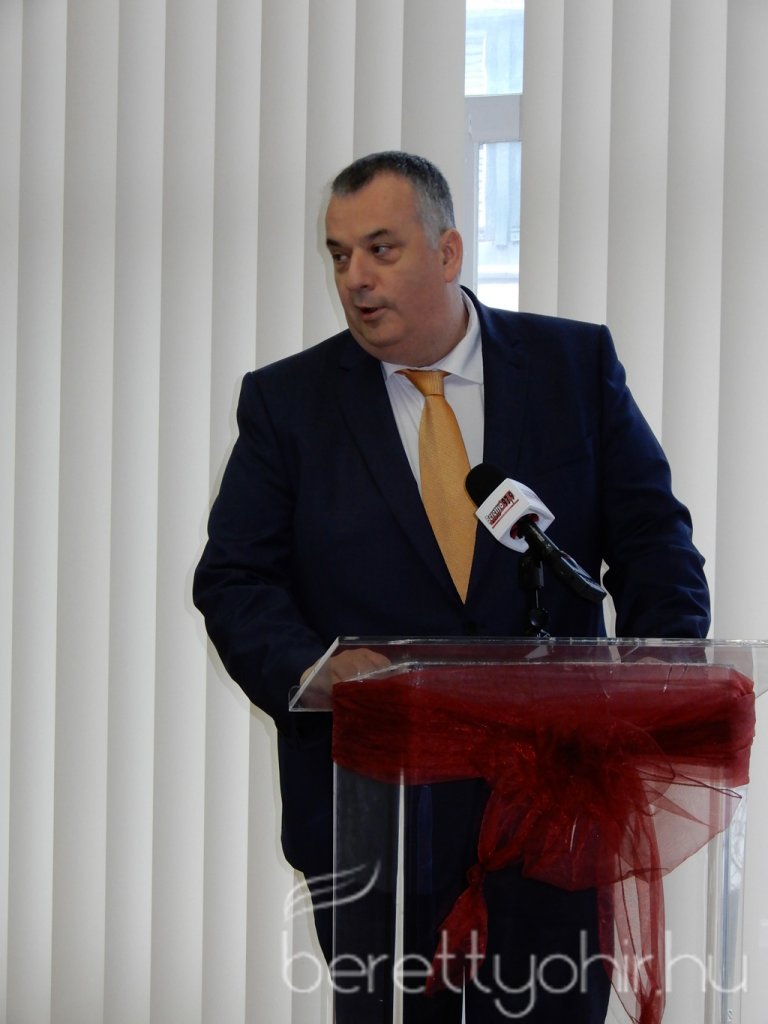 Családbarát pályzat 14